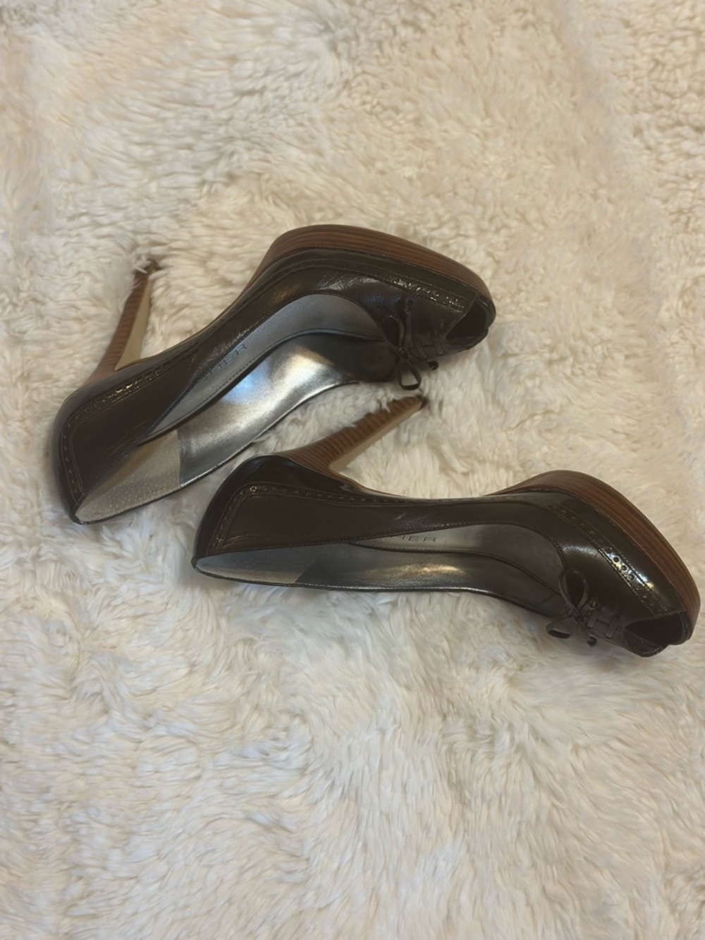 Marc Fisher Brown Leather Peep Toe Platform Heels Size 8 Classic Work Pumps - Picture 15 of 16